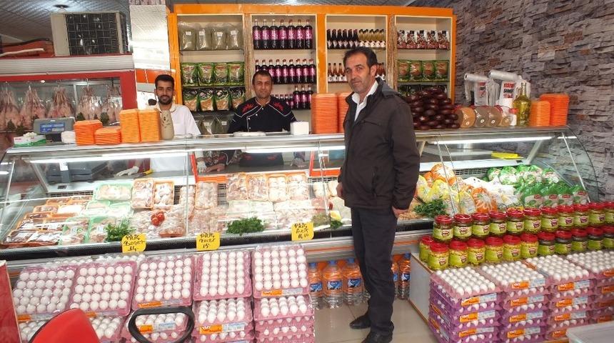 Malazgirt&rsquo;te yeni a&ccedil;ılan kasapta Ramazan indirimi