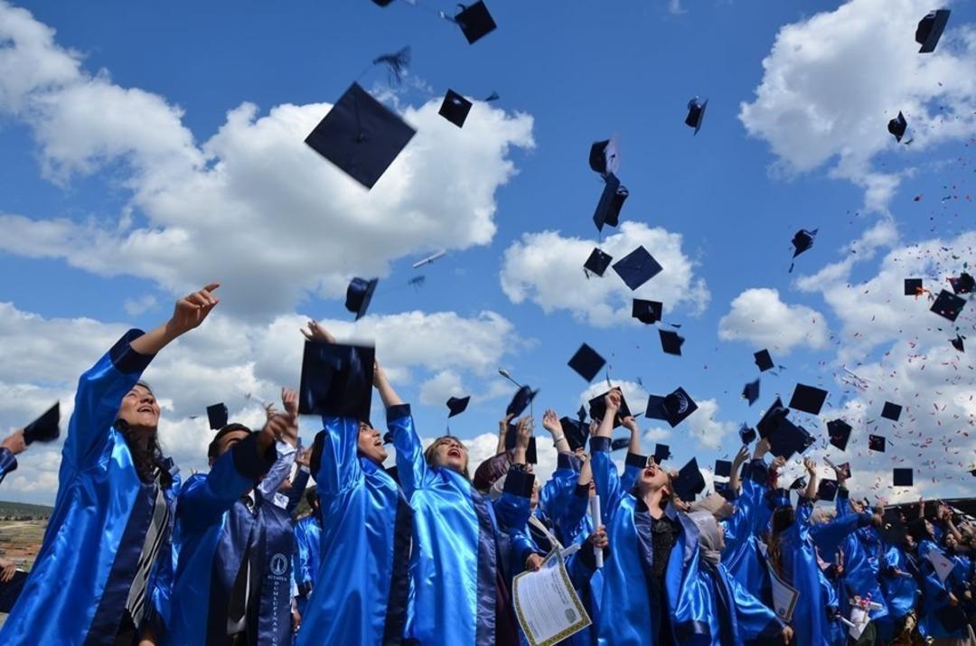 DP&Uuml; Emet Meslek Y&uuml;ksekokulu 24. mezunlarını verdi