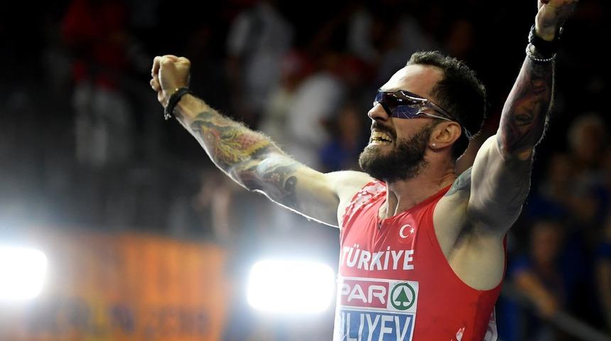 Ramil Guliyev'den altın madalya 