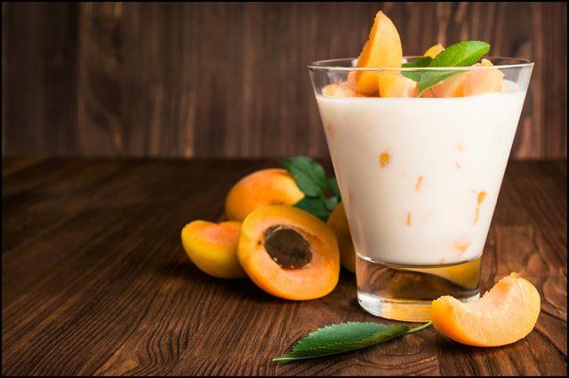 Delicious-homemade-apricot-yogurt