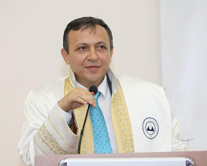 ERÜ Turizm Fakültesi 10. Dönem Mezunlarını Verdi G5