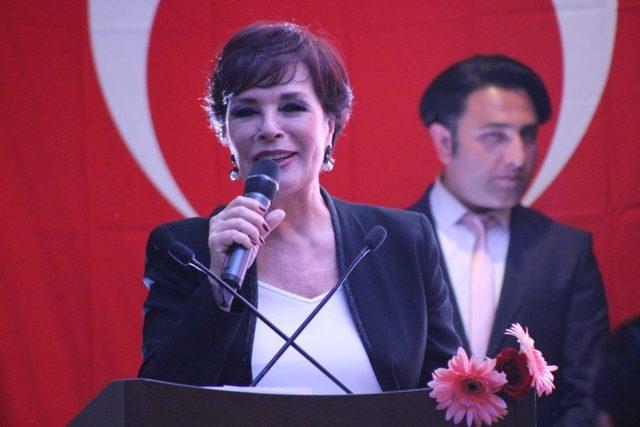 Hülya Koçyiğit’ten çocuğa cinsel istismar tepkisi