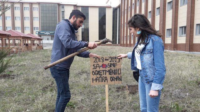 Kafkas Üniversitesi  öğrencileri fidan dikti