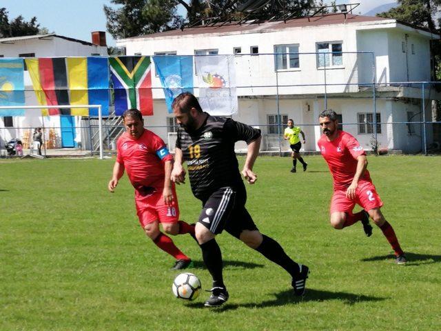 Kemer’de  Dostluk ve Kardeşlik Futbol Turnuvası