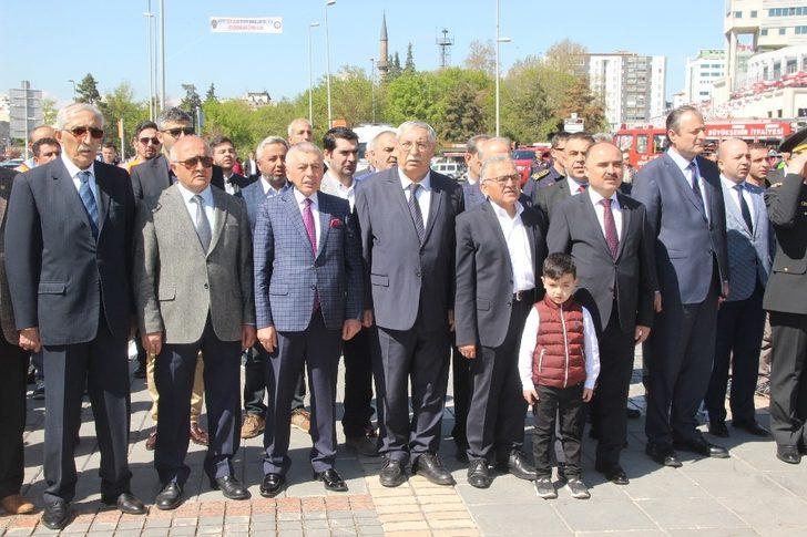 Vali Şehmus Günaydın: ”İnsanlarımızı trafik konusunda eğitirsek, can kayıpları asgariye iner” G4