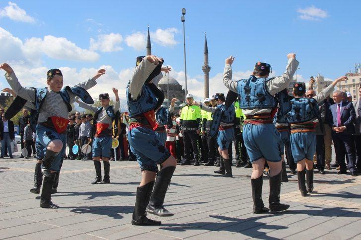 Vali Şehmus Günaydın: ”İnsanlarımızı trafik konusunda eğitirsek, can kayıpları asgariye iner” G5