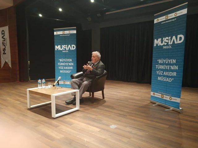 İlber Ortaylı: "Trump bir kovboy kadar cahil bir adam" 3