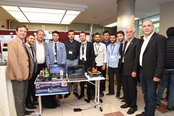 Eskişehir Sanayi Odası ve Osmangazi Üniversitesince düzenlenen teknoloji fuarında gençlerin projeleri yarıştı G1