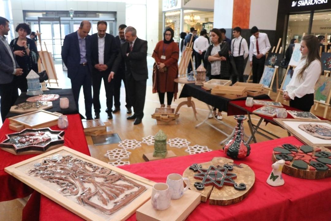 Ahi Evran Mesleki ve Teknik Anadolu Lisesi tarafından sanat ve tasarım sergisi d&uuml;zenlendi