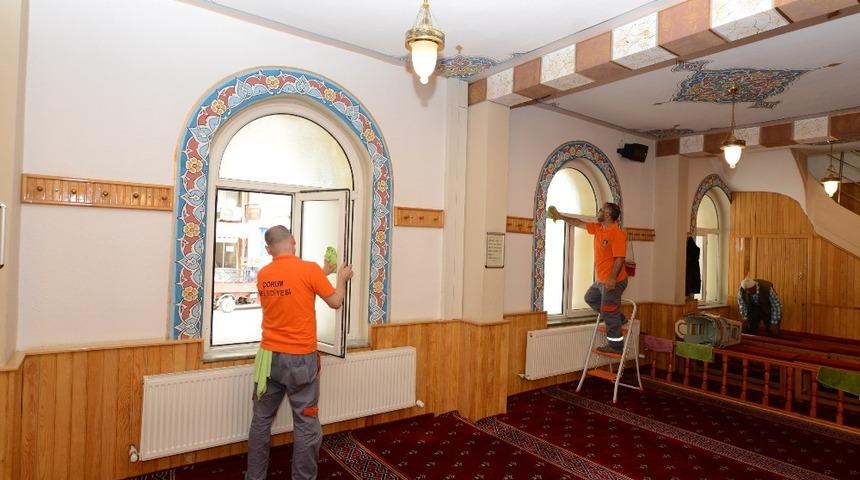 &Ccedil;orum&rsquo;da camiler ramazan&rsquo;a hazırlanıyor