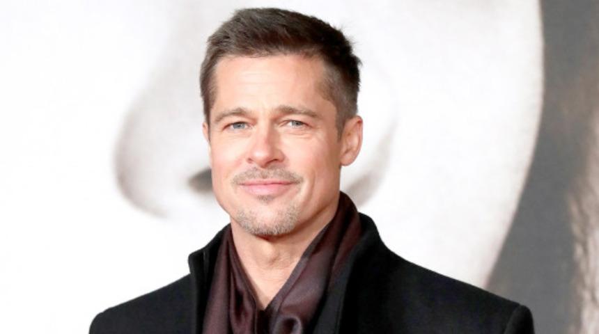 Brad Pitt'li 'Yıldızlara Doğru' ertelendi