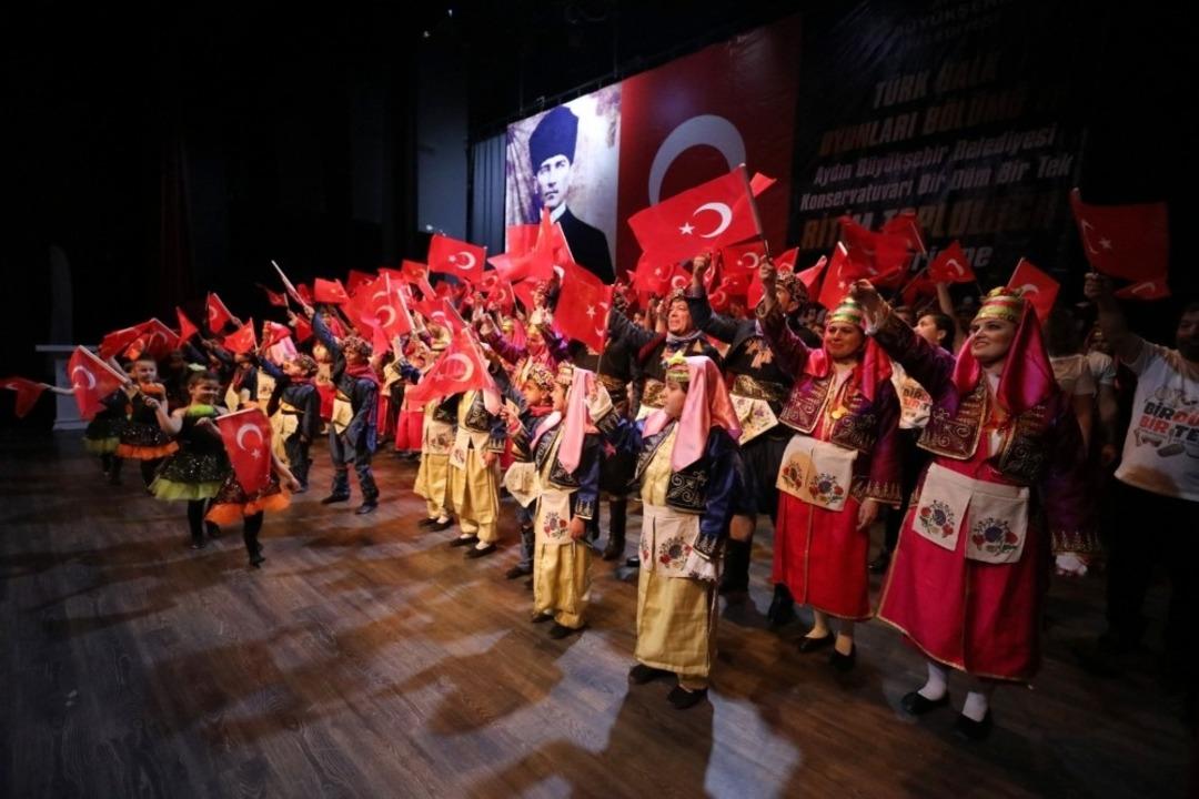 B&uuml;y&uuml;kşehir konservatuvarından yılsonu g&ouml;sterisi