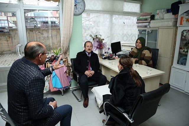Vali Pehlivan eşiyle birlikte kadın girişimcileri işyerlerinde ziyaret etti