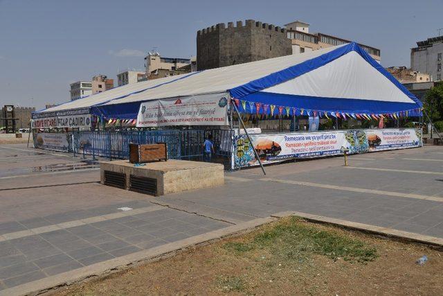 Diyarbakır’ın dört ayrı merkezinde iftar çadırı