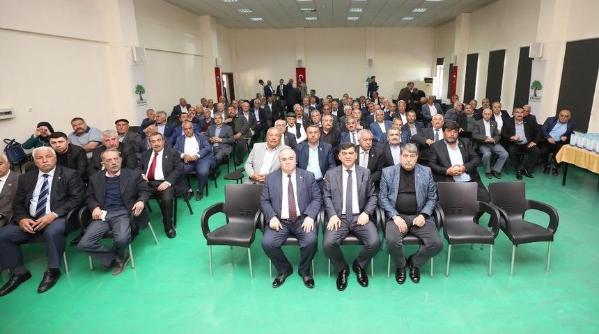 Fadıloğlu, önceki dönem mahalle muhtarları ile buluştu