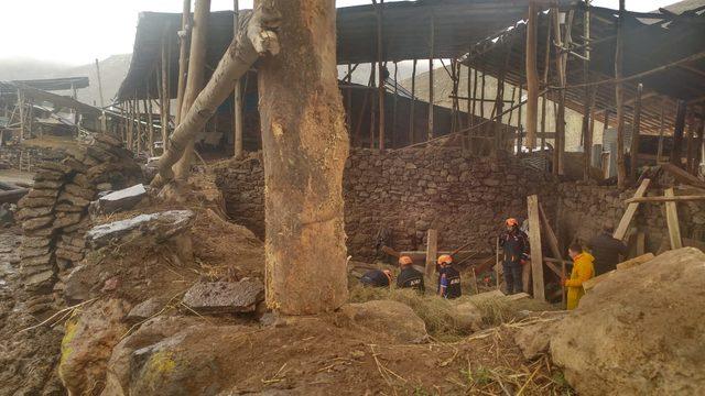 Erzurum'da ahır inşaatında çökme: 2 ölü, 6 yaralı - Yeniden
