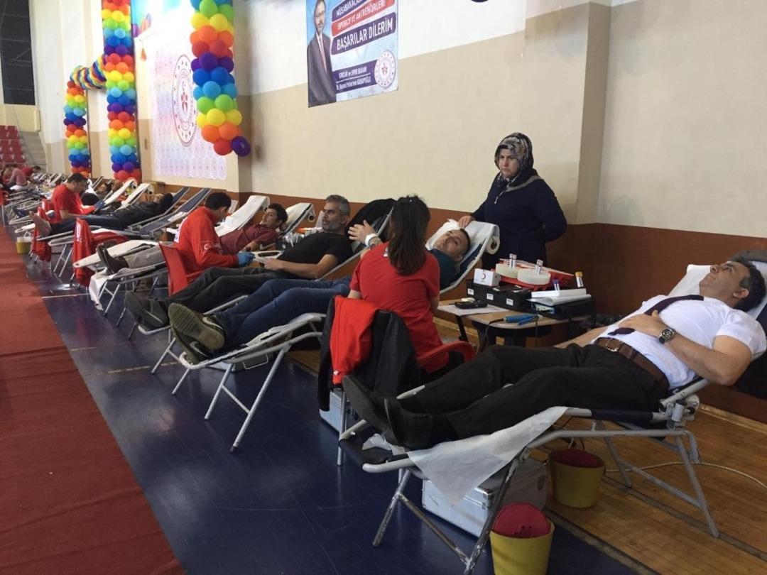 Kan bağışında T&uuml;rkiye rekoru Kdz. Ereğli&rsquo;ye ge&ccedil;ti