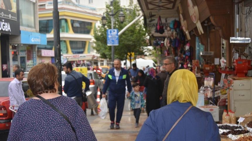 Denizli&rsquo;de, Ramazan alışverişleri hız kazandı