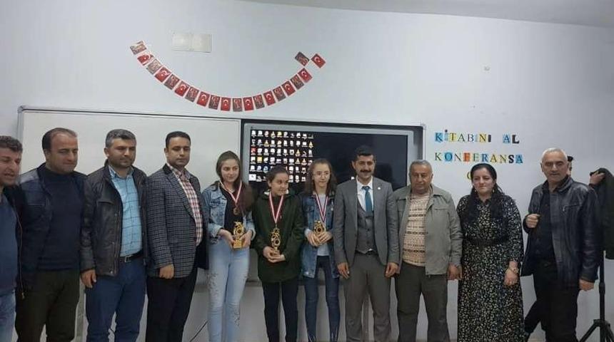 Hakkari’de ‘1. Bilim Olimpiyatları Sınavı’ gerçekleştirildi