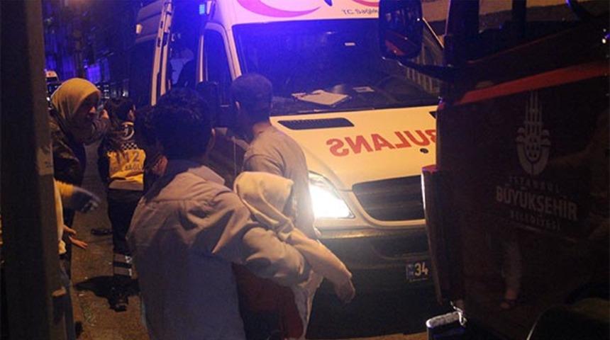 İstanbul'da korku dolu gece! Bina içeriden çöktü: Yaralılar var!