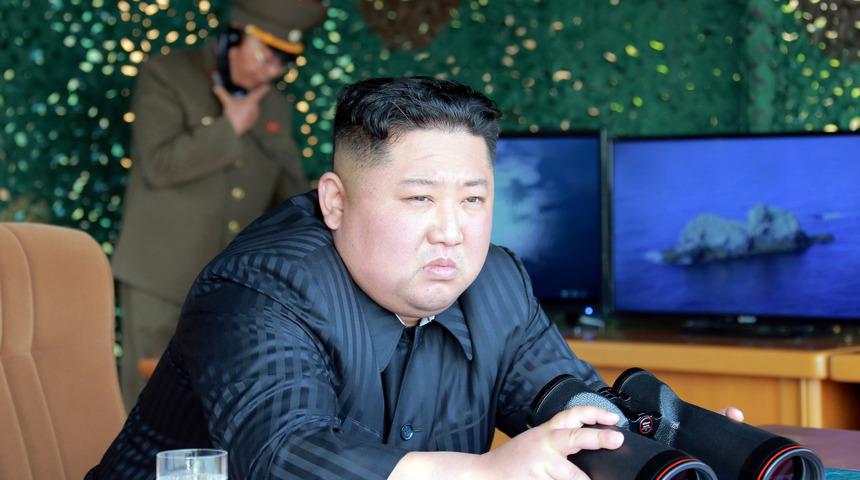 Kuzey Kore'nin füze ateşlemesini Kim Jong-un da izledi