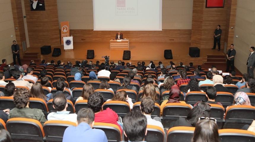 ERÜ’de “Türk Yargı Etiği İlkeleri Işığında Türk Yargısında Hedefler ve Beklentiler” Konulu Konferans Düzenlendi