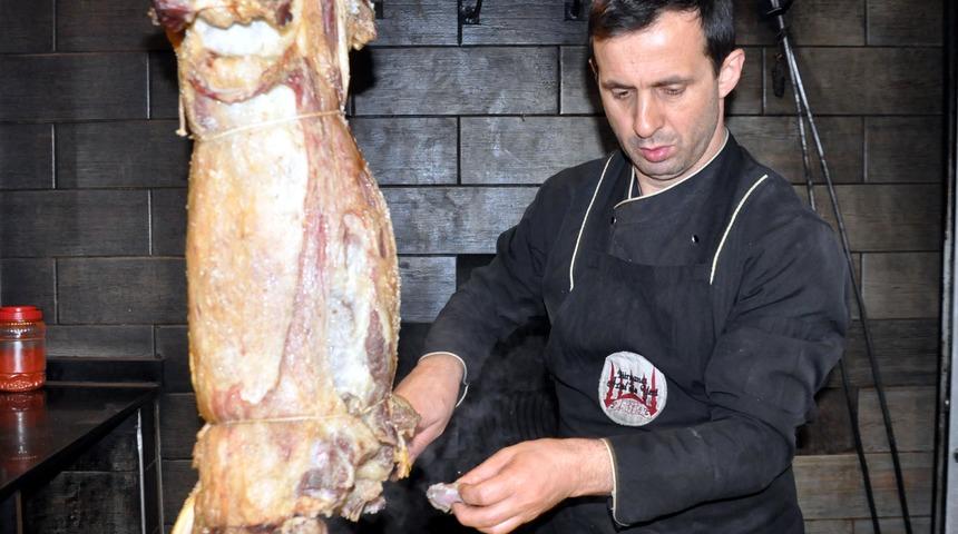 Büryan kebabının geceden başlayan lezzet süreci