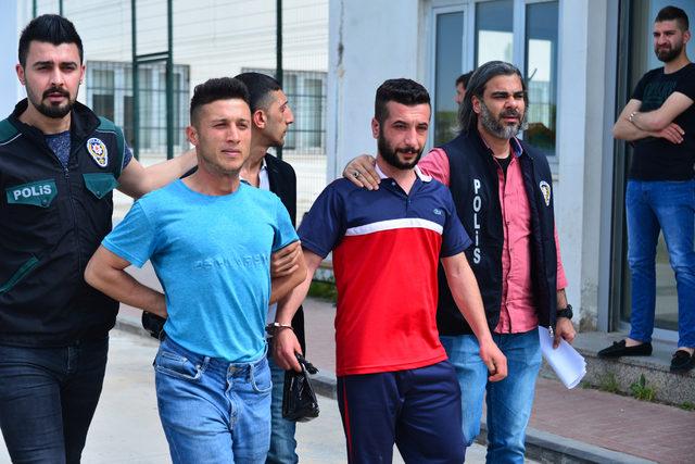 Adana'da uyuşturucu sattığı iddia edilen 4 şüpheli tutuklandı