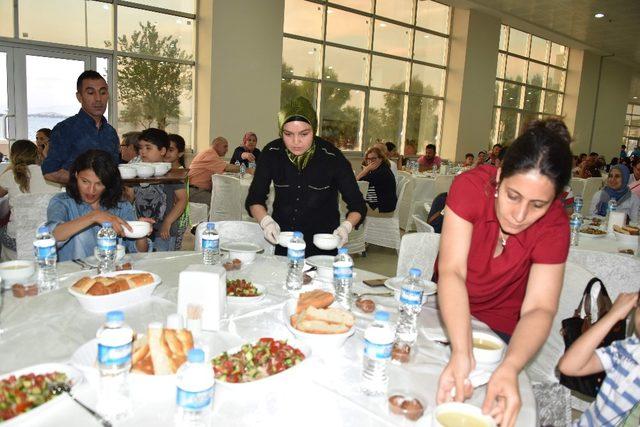 Aliağa Belediyesinden toplu iftar