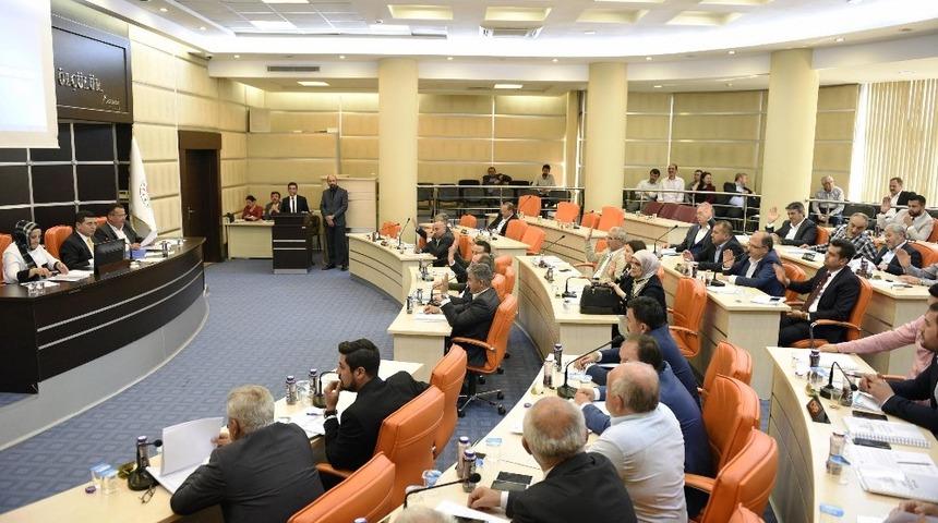 Kepez &lsquo;in b&uuml;t&ccedil;esi g&ouml;r&uuml;ş&uuml;ld&uuml;