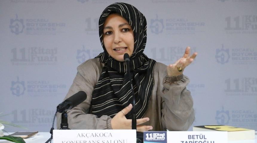 Cahit Zarifoğlu&rsquo;nun hatırlarını kızı anlattı