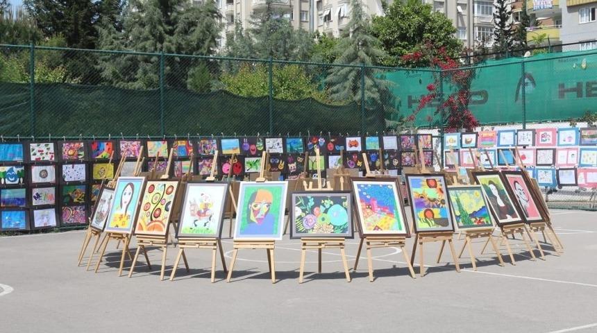 Öğrencilerden resim ve ahşap boyama sergisi