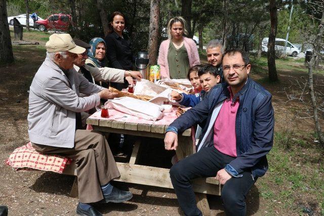 Ramazan öncesi Yozgat Çamlığı Milli Parkı doldu taştı