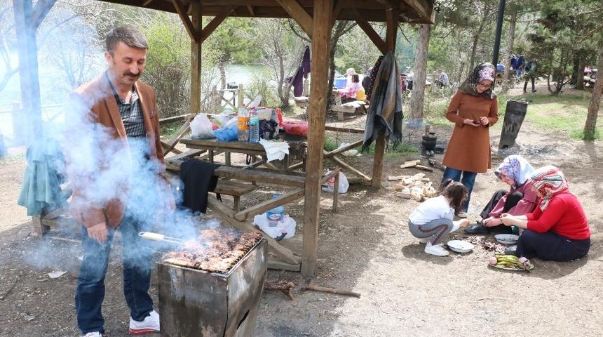 Ramazan &ouml;ncesi Yozgat &Ccedil;amlığı Milli Parkı doldu taştı