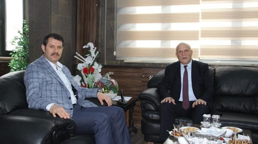 Sivas Valisi Ayhan’dan Başkan Pekmezci’ye ziyaret