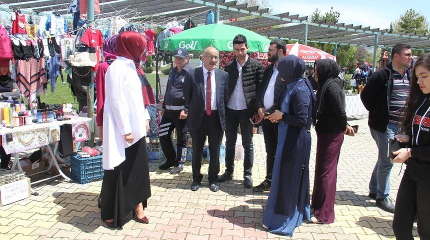 Beyşehir&rsquo;de El Emeği Kadınlar Pazarı kuruldu