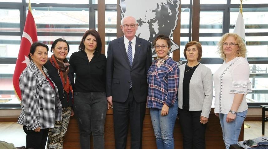 Kadın kooperatifinden Başkan Kurt&rsquo;a teşekk&uuml;r ziyareti