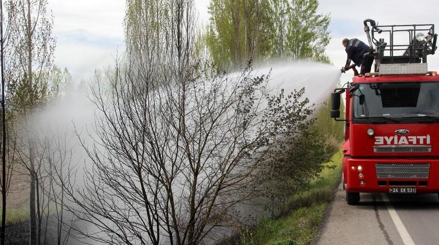 Erzincan’da örtü yangını
