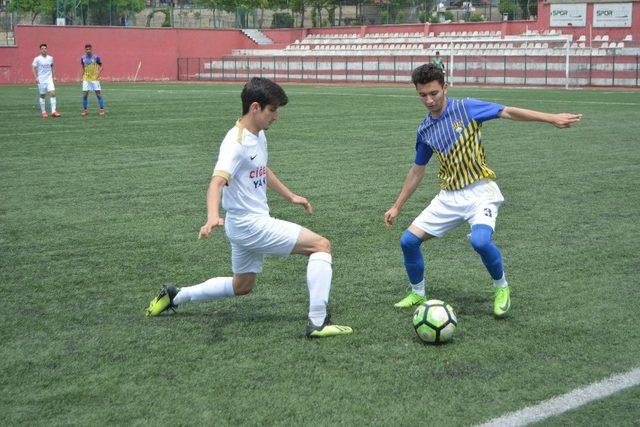 Kahramanmaraş’ta U19 Şampiyonu Talasgücü Belediyespor oldu