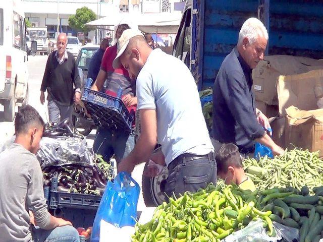 Ramazan ayının gelişi esnafın yüzünü güldürdü