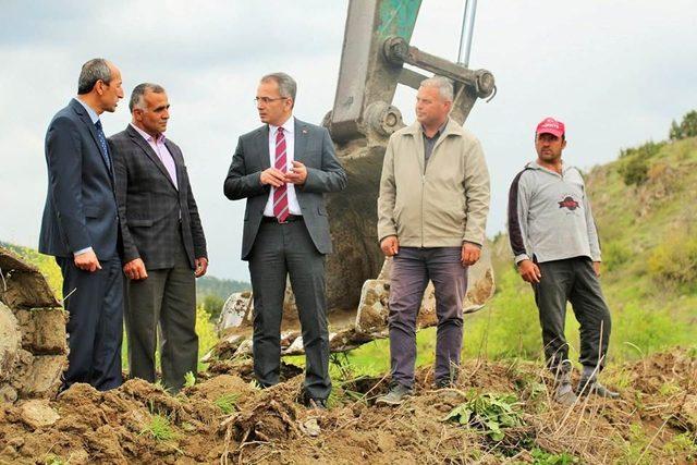 Kaymakam Pişkin, sulama kanallarında incelemelerde bulundu