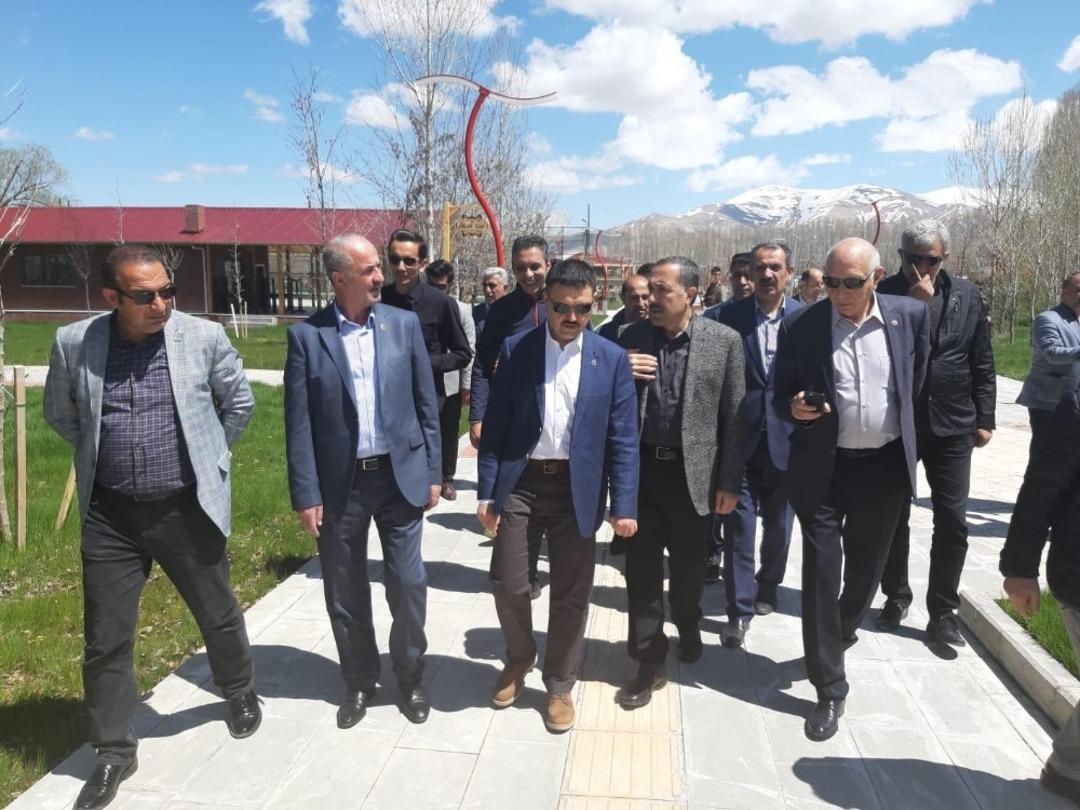 AK Parti&rsquo;li Kartal&rsquo;ın Van temasları