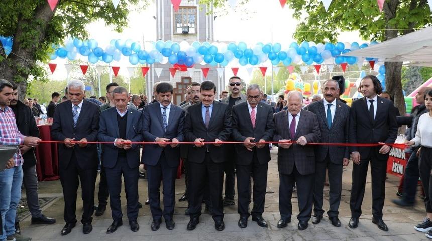 Erzincan Belediyesi&rsquo;nin &ldquo;Yerel Ticaret Fuarı&rdquo; a&ccedil;ıldı