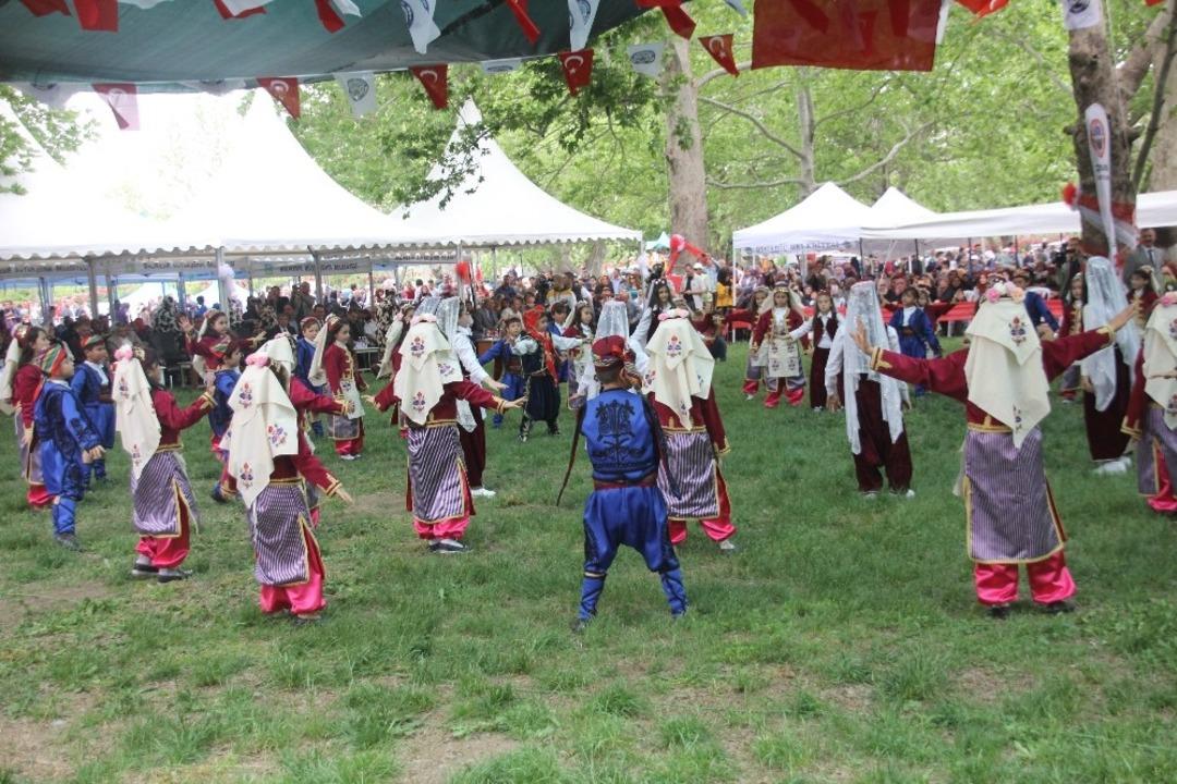 Bigadi&ccedil;&rsquo;te et ve s&uuml;t Festivali