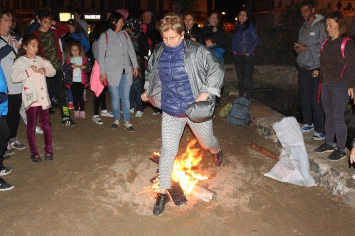 Hıdırellezi kutlamak için sahile akın ettiler G2