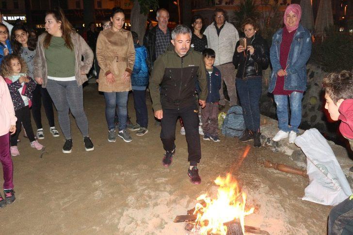 Hıdırellezi kutlamak için sahile akın ettiler G3