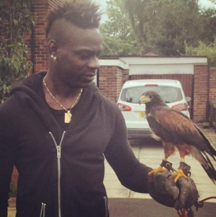 Balotelli yine yaptı yapacağını! Evinde beslediği hayvan... G5