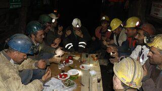 Madencilerin yerin 300 metre altında ilk sahuru