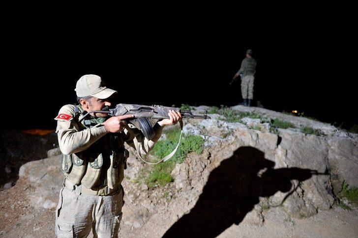  Vatan nöbetinde bin 100 rakımlı tepede ilk sahur G1