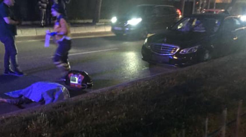 Yolun karşısına geçmek isterken canından oldu